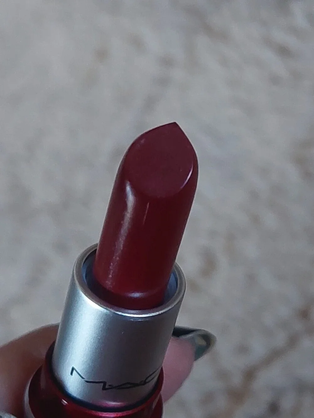 2 NEW MAC MINI LIPSTICKS RUBY WOO & DUBONNET
